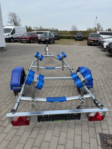 ALFA MARINE 15916HG.75A egytengelyes, Görgős féknélküli csónakszállító